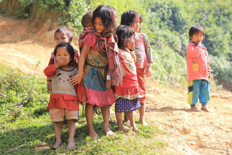 တႆးလႄႈပၢႆးပၺ်ႇၺႃႇ