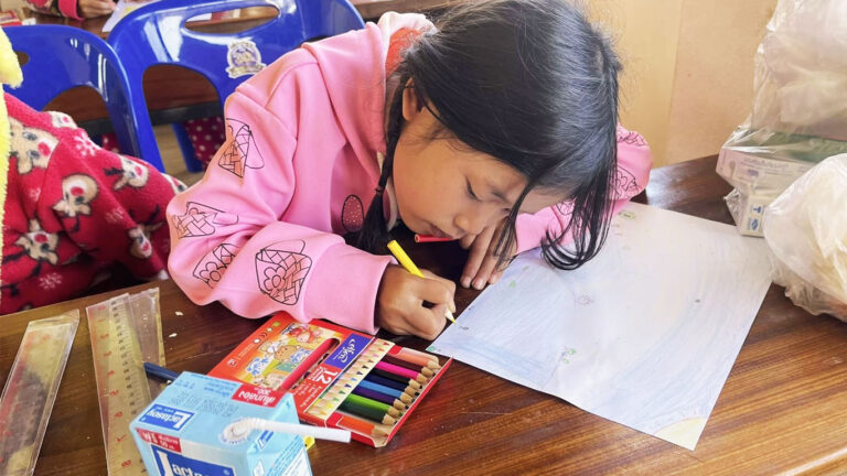 လွၵ်းလၢႆးသွၼ်